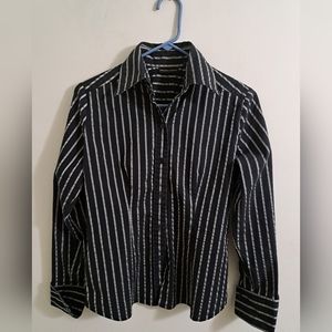 New York and Company striped shirt. Fitted. Size small. Used.